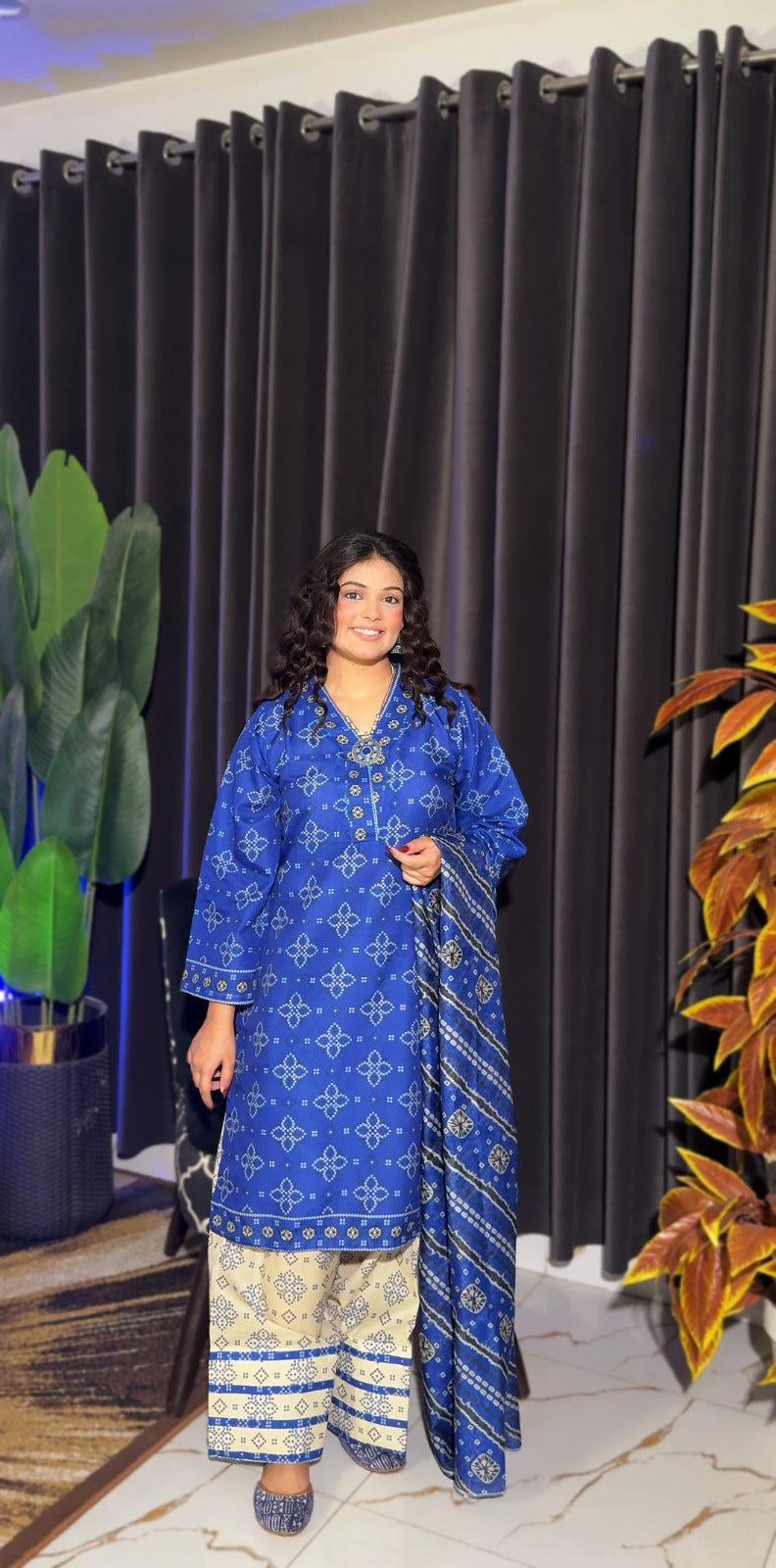 Eloria Neel (Farshi Shlwar) Digital 3 PCs